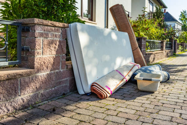 Best Professional Junk Removal  in Tustin, CA